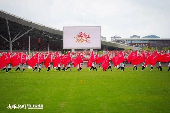 发布标签版海报和;温暖版终极预告片温暖出击发布的合影吊足了粉丝胃口发布的剧照中，暗藏深意的台词，搭配质感十足的画面，吸睛能力十足